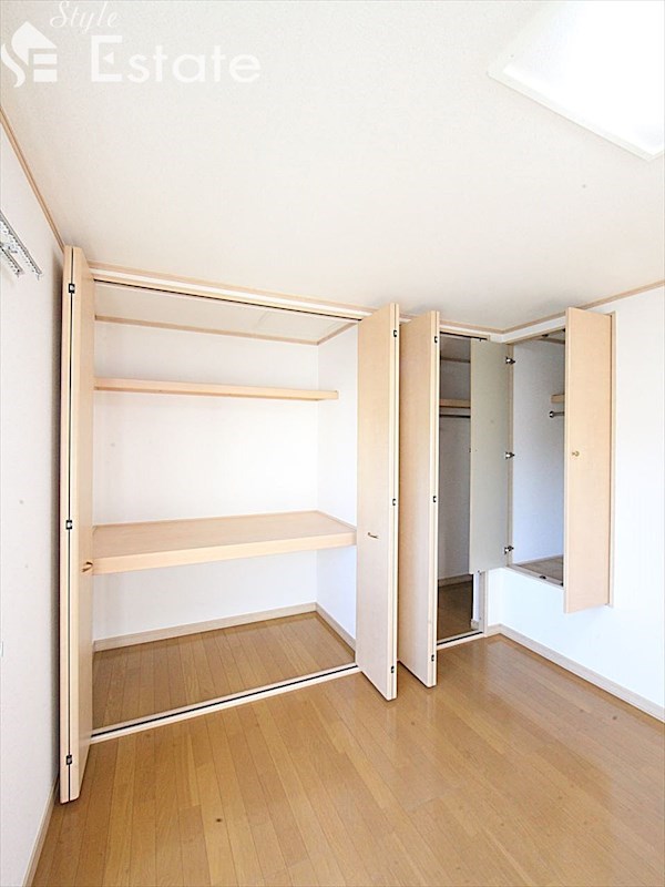 収納　クローゼット