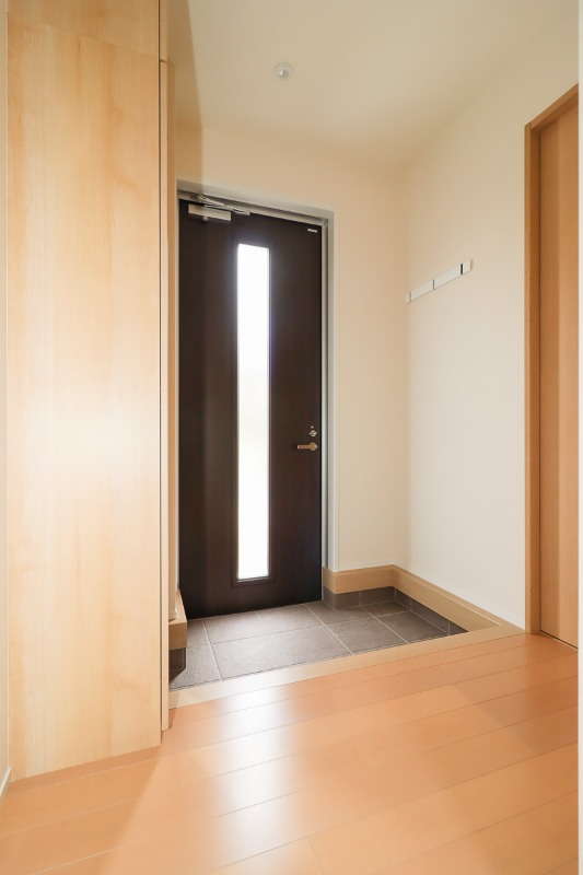 玄関　図面と現状に相違がある場合には現状を優先