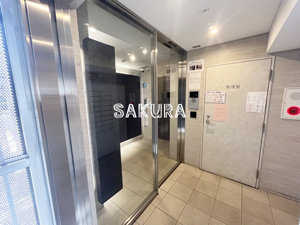 エントランス　管理の行き届いたエントラスです♪