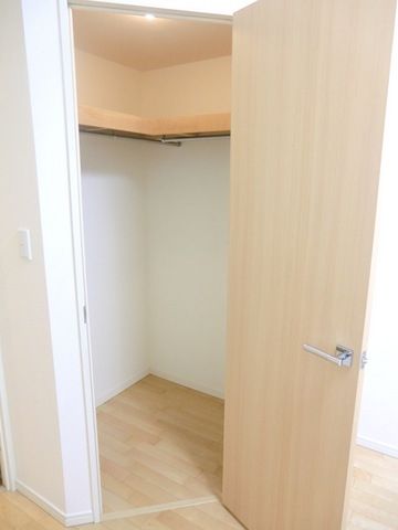 収納　★ウォークインクローゼットで収納たっぷり★