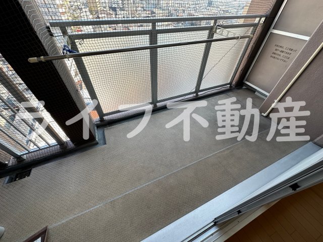 バルコニー　開放的で明るい空間を演出してくれるバルコニーです