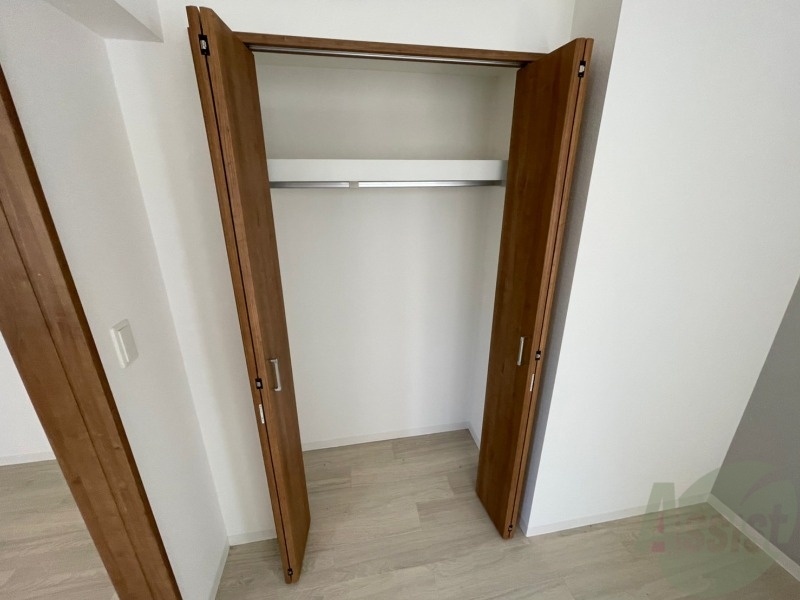 収納　寝室の収納です。部屋がすっきり片付きます。