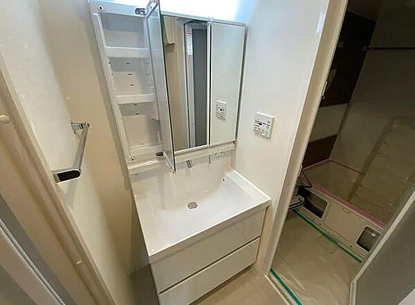 洗面設備　忙しい朝には欠かせない洗面所です
