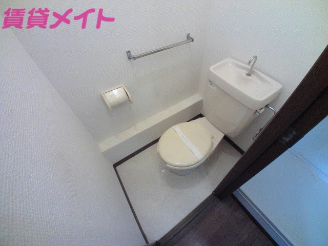 トイレ　別部屋画像参考