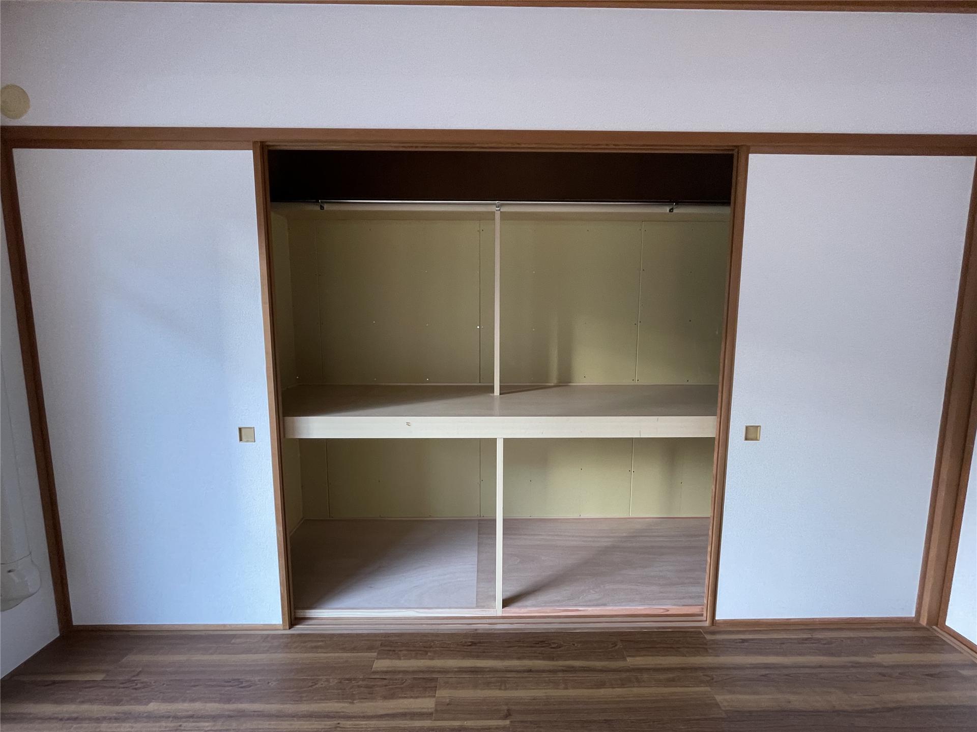 収納　洋室の収納です