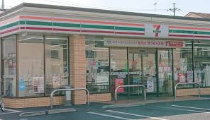 コンビニ　セブンイレブン足立南花畑2丁目店（コンビニ）まで562m