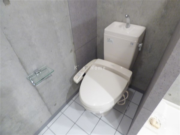 トイレ　ウォシュレット付