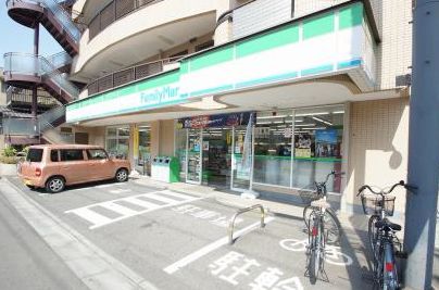 コンビニ　ファミリーマート 幸区役所前店（コンビニ）まで410m