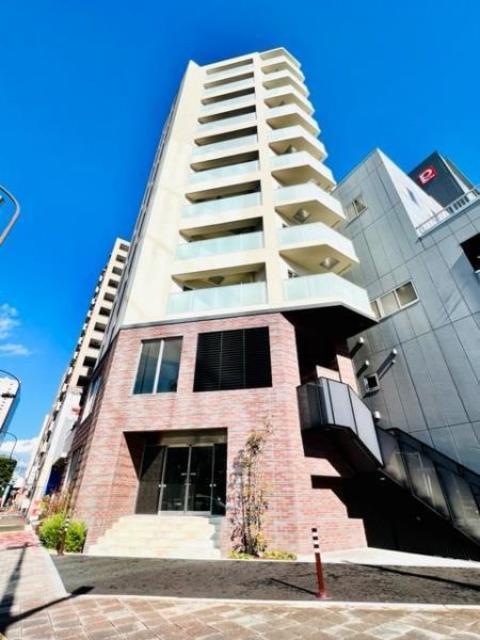 建物外観　１２階建ての賃貸マンション
