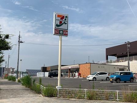 コンビニ　セブンイレブン若松小敷店（コンビニ）まで380m