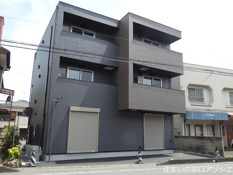 建物外観　アドヴァンスのご紹介は住まいの窓口アソシエにお任せ下さい。