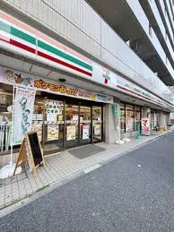 コンビニ　セブンイレブン（コンビニ）まで270m