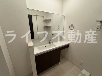 洗面設備　独立洗面化粧台付き