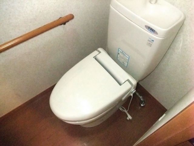 トイレ　※別部屋のお写真です
