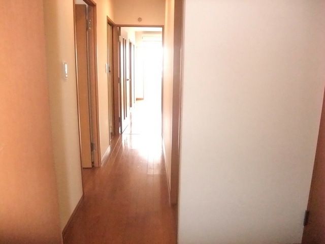 玄関　※別部屋のお写真です