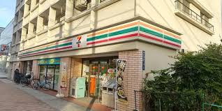 コンビニ　セブンイレブン墨田八広北店（コンビニ）まで36m