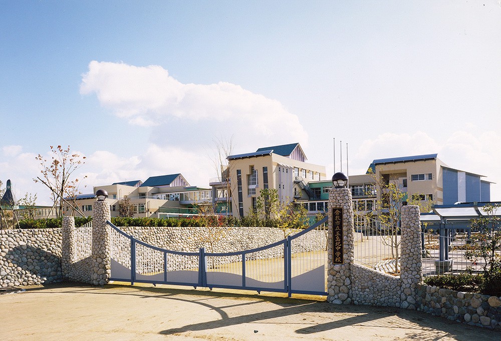 中学校　倉敷市立玉島北中学校（中学校）まで2706m