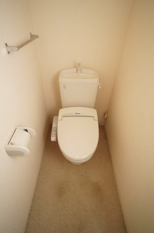 トイレ　コンパクトで使いやすいトイレです(参考写真です)
