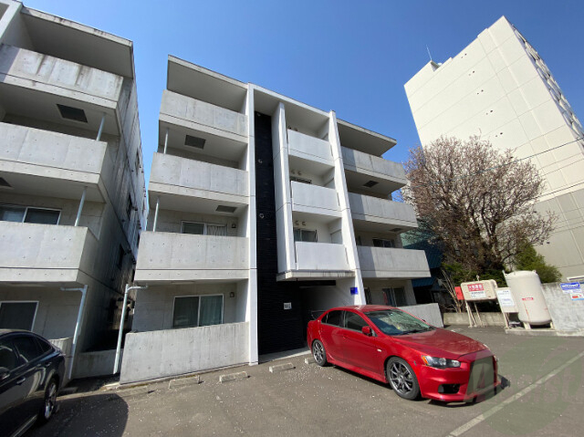 建物外観　札幌市中央区北６条西「Ｍａｎｙ’ｓＣｏｕｒｔＮ６」