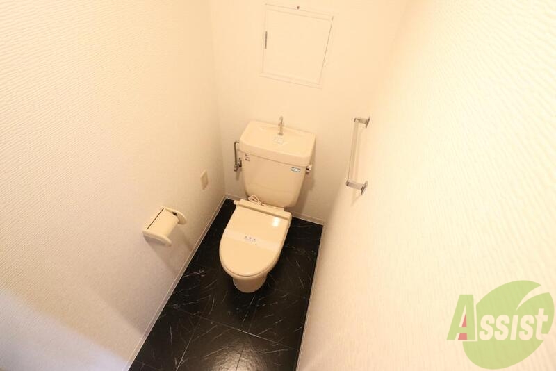 トイレ　写真で伝えきれないのが残念ですこのトイレかなり広いです