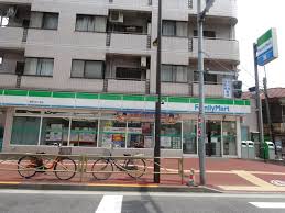 コンビニ　ファミリーマート滝野川五丁目店（コンビニ）まで341m