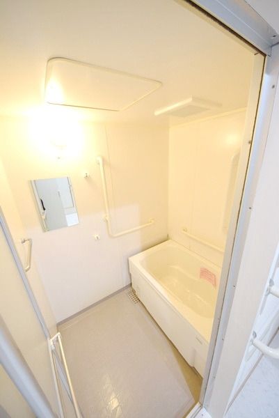 バス・シャワールーム　別部屋参考写真
