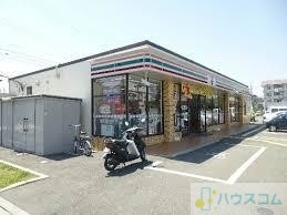 コンビニ　セブン-イレブン 茨木真砂玉島台店（コンビニ）まで371m