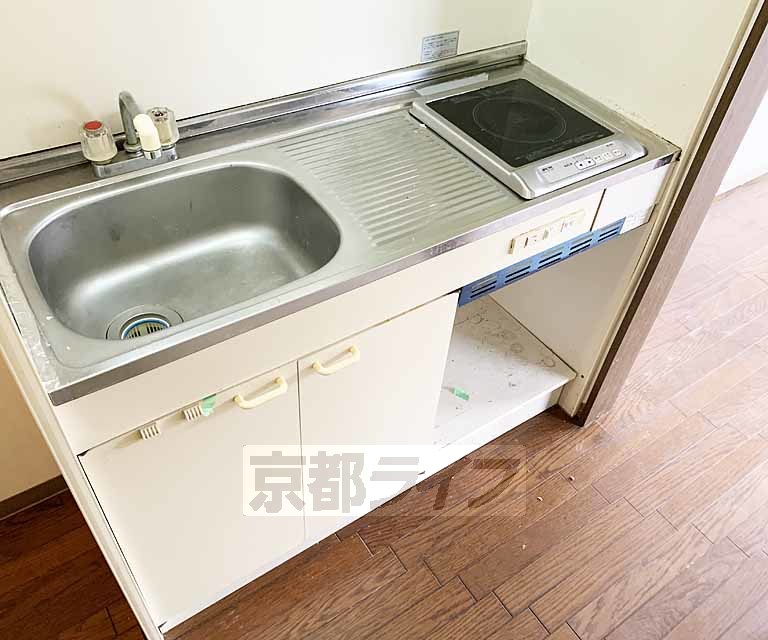 キッチン　ＩＨコンロ付きのキッチン