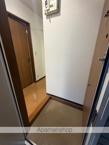 レジェーロ藤の玄関写真