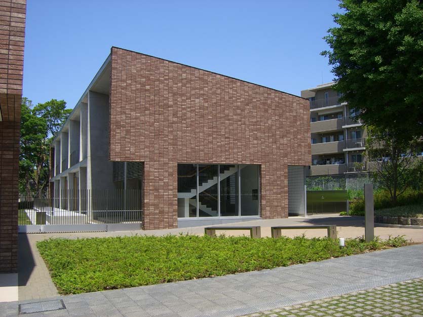 大学・短大　私立国際仏教学大学院大学（大学・短大）まで493m