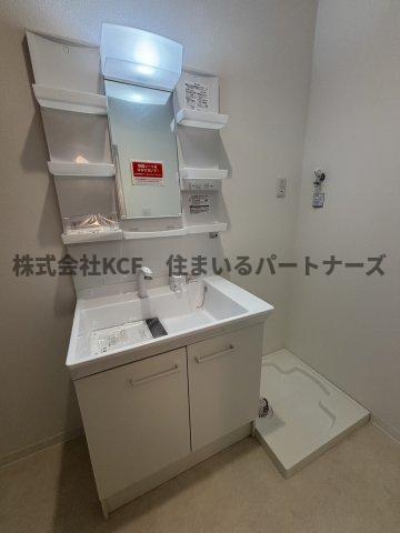 洗面設備　スペースが確保できる洗面所です