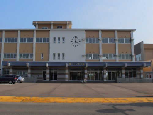 中学校　坂井中学校（中学校）まで900m