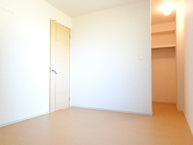 その他部屋・スペース　室内洗濯置場に洗濯パンです。