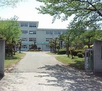 小学校　加古川市立陵北小学校（小学校）まで807m
