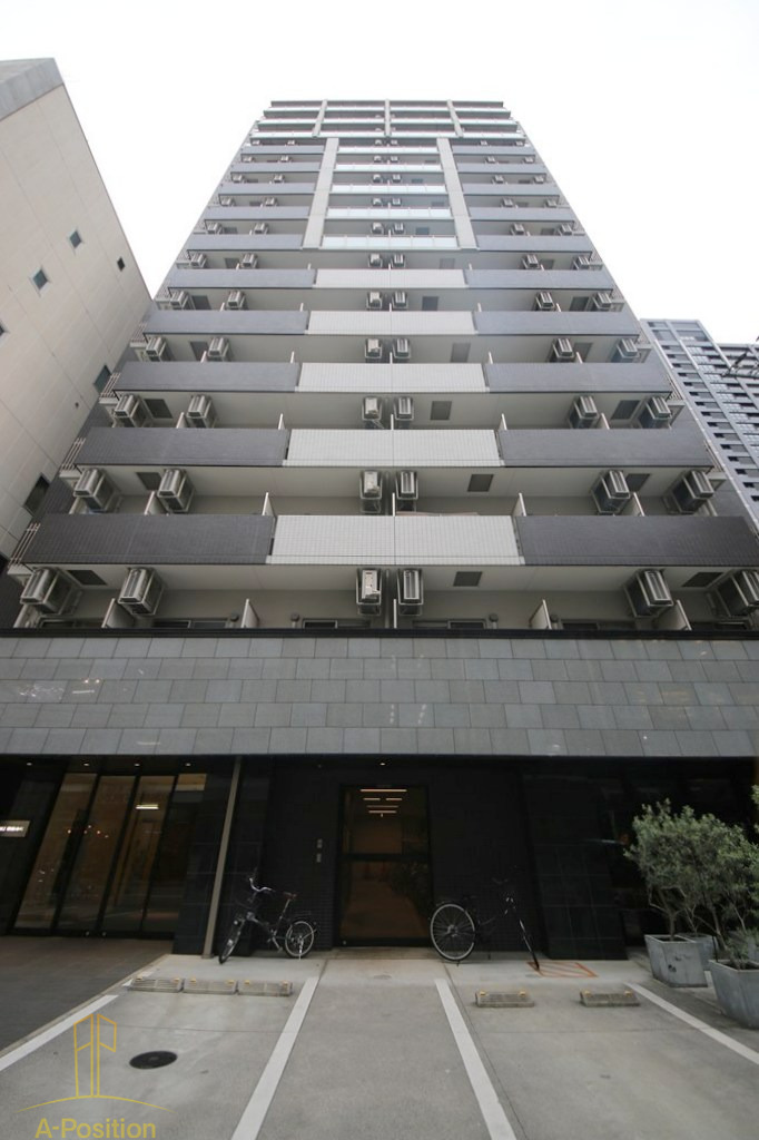 建物外観　ノーブルコート堺筋本町