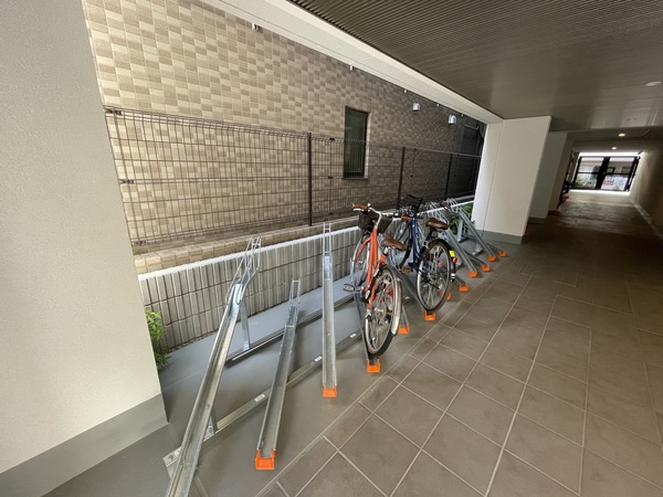 駐車場　駐輪場