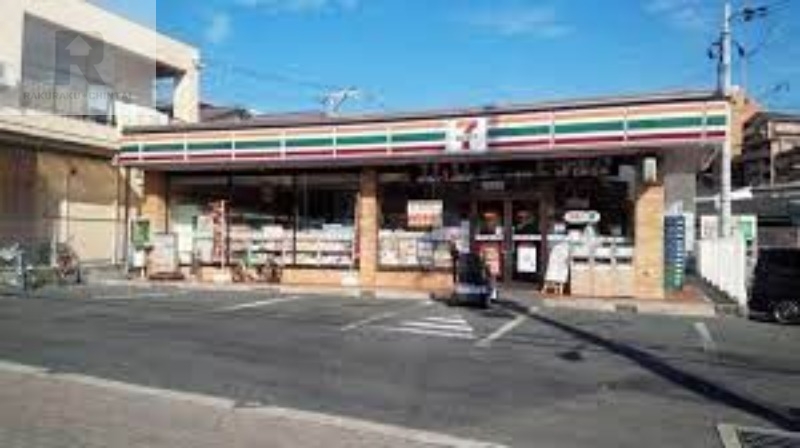 コンビニ　セブンイレブン吹田朝日が丘店（コンビニ）まで473m