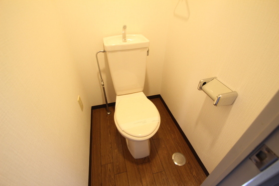 トイレ　※別部屋の写真です