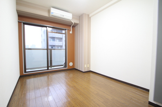 居室・リビング　※別部屋の写真です