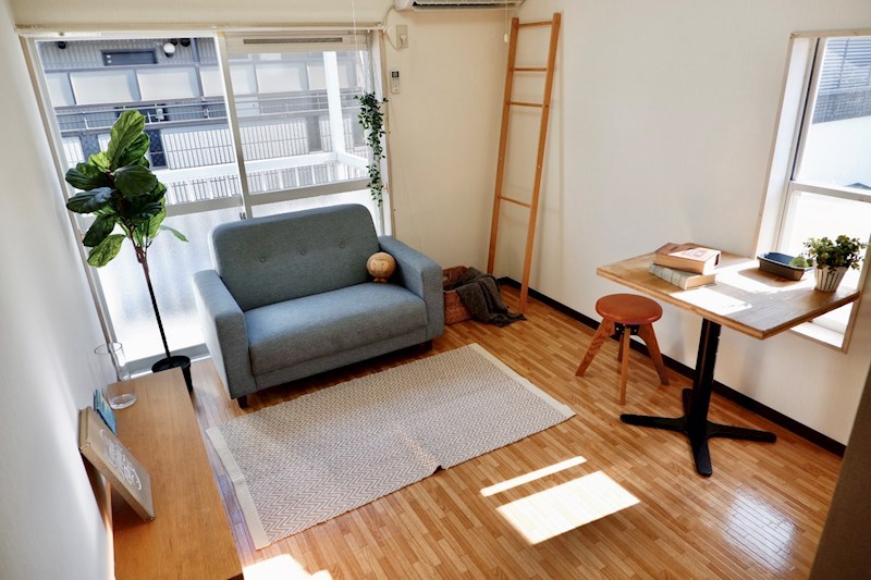 居室・リビング　モデルルーム時の写真です（入居時家具撤去）