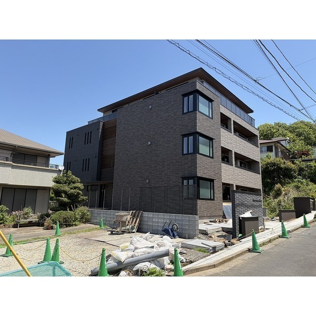 建物外観　６月下旬完成予定の新築シャーメゾン！