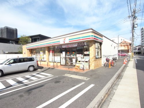 コンビニ　セブンイレブン 名古屋御器所1丁目店（コンビニ）まで444m
