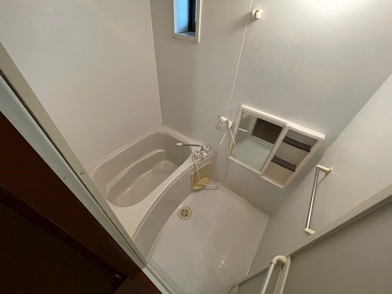 バス・シャワールーム　※別部屋参考写真