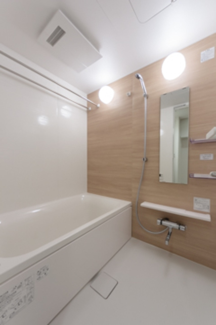 バス・シャワールーム　※写真は同タイプ住戸です。