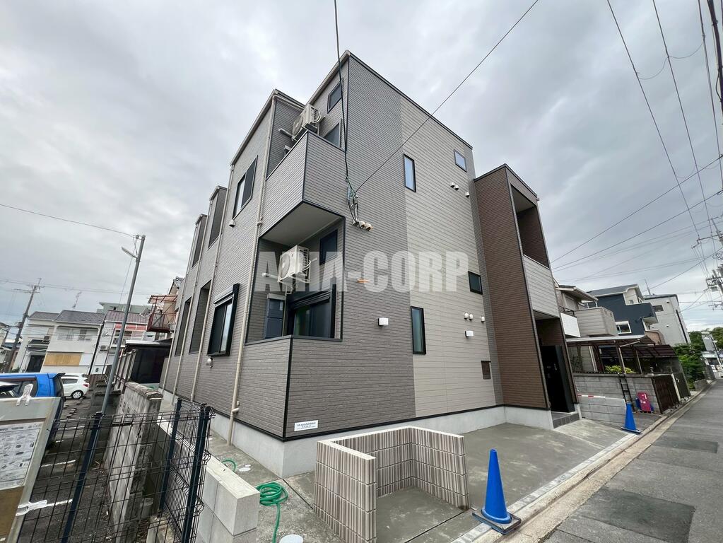 建物外観　2026年完成、大手ハウスメーカー施工のデザイナーズアパート