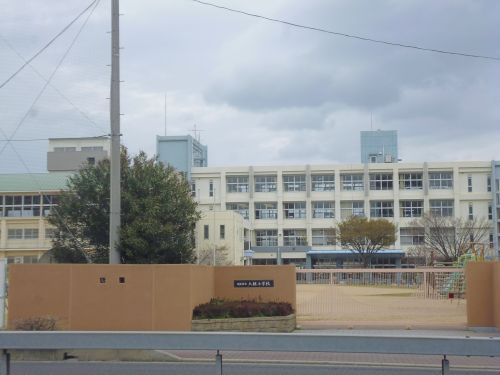 小学校　明石市立大観小学校（小学校）まで367m