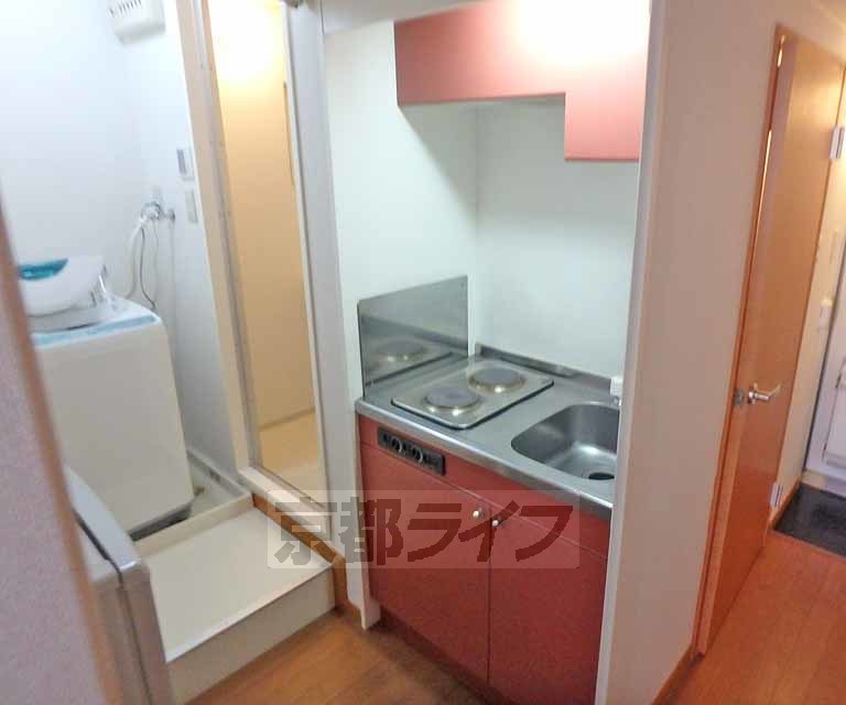 キッチン　一人暮らしにちょうどいいサイズ