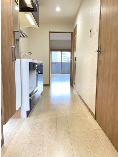 玄関　※別号室イメージの為、現状を優先致します