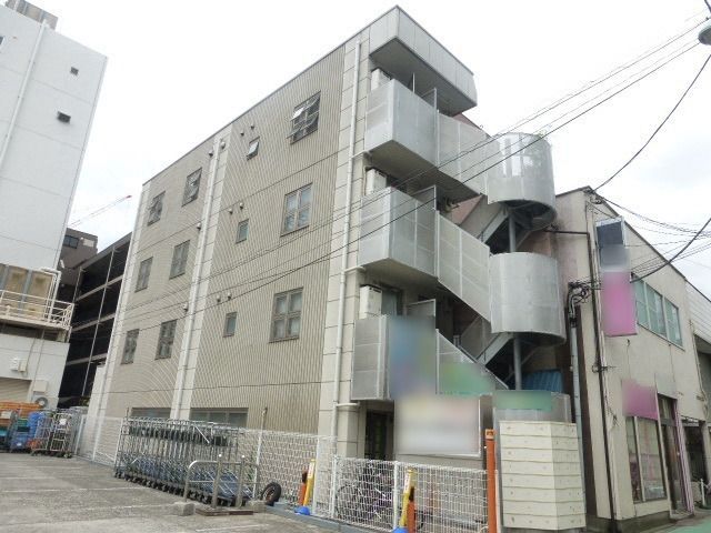 建物外観　★調布駅まで徒歩2分の便利な立地です★