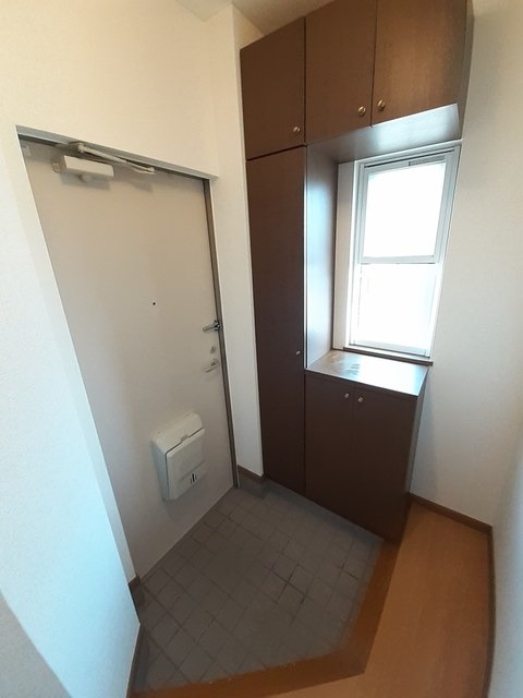 玄関　図面と現状に相違がある場合には現状を優先